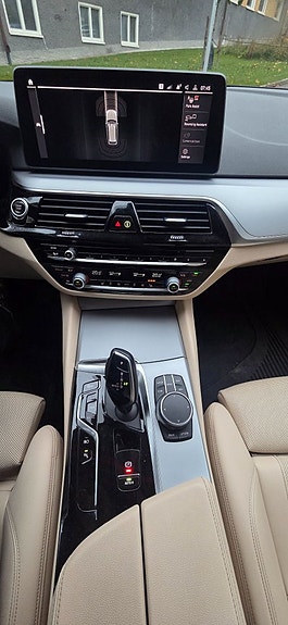 BMW 530e 19 of 27