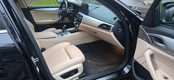 BMW 530e 25 of 27