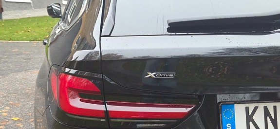 BMW 530e 12 of 27