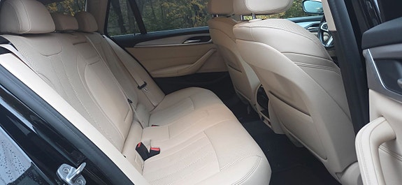 BMW 530e 26 of 27