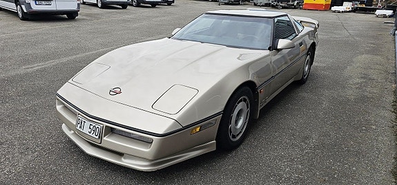 Chevrolet Corvette 7 of 15