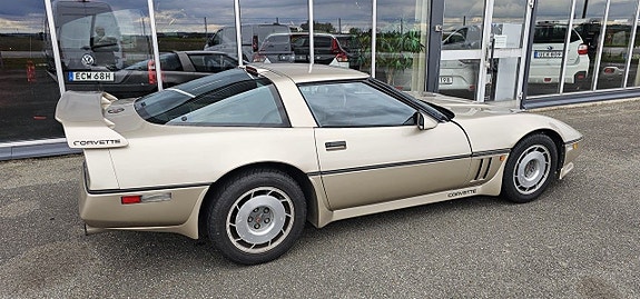 Chevrolet Corvette 6 of 15