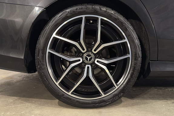 Mercedes-Benz E220 24 of 24