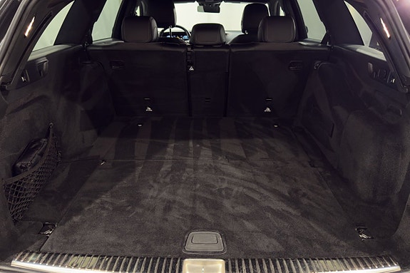Mercedes-Benz E220 7 of 24