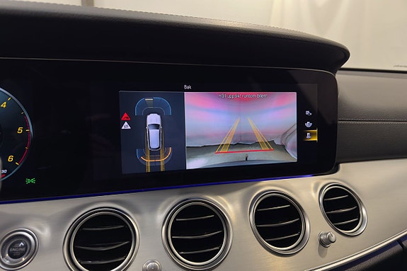 Mercedes-Benz E220 19 of 24