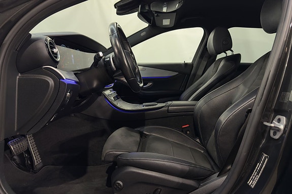 Mercedes-Benz E220 8 of 24