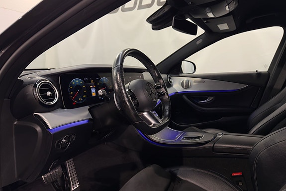 Mercedes-Benz E220 10 of 24