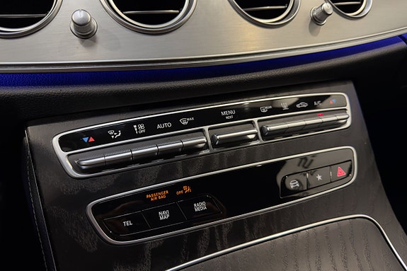 Mercedes-Benz E220 20 of 24