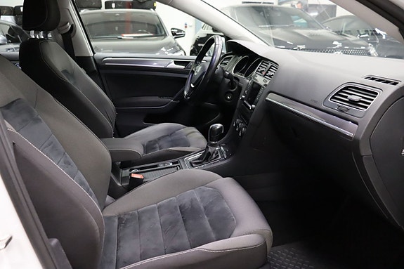 Volkswagen Golf Alltrack 7 of 21