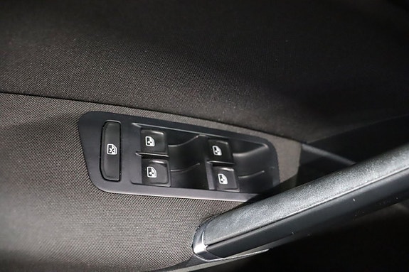 Volkswagen Golf Alltrack 12 of 21