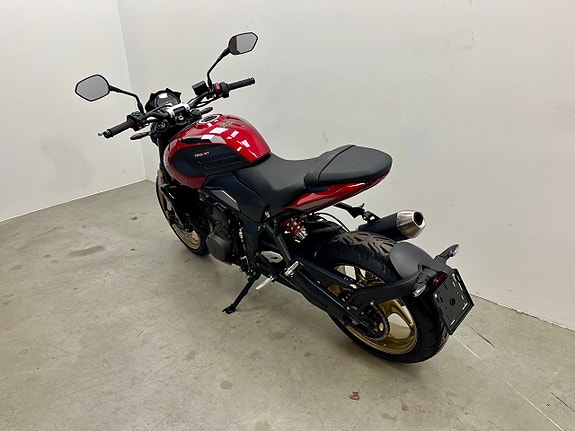 Triumph Trident 800 Demo 7 of 8