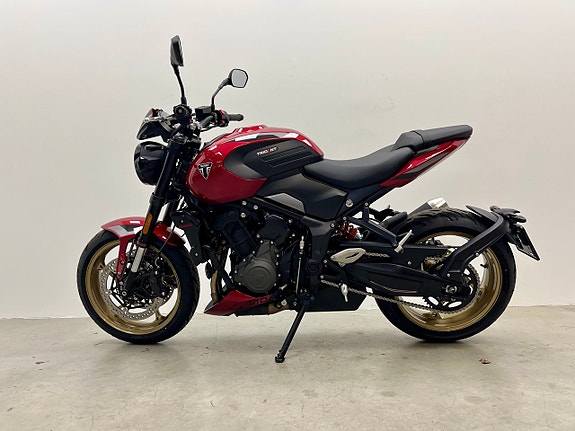 Triumph Trident 800 Demo 4 of 8