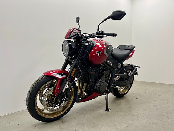 Triumph Trident 800 Demo 5 of 8