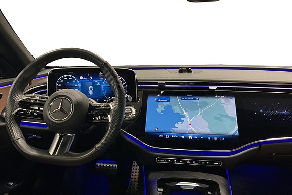 Mercedes-Benz E300 e 9 of 13