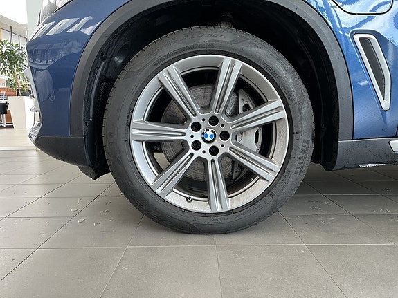 BMW X5 4 of 16