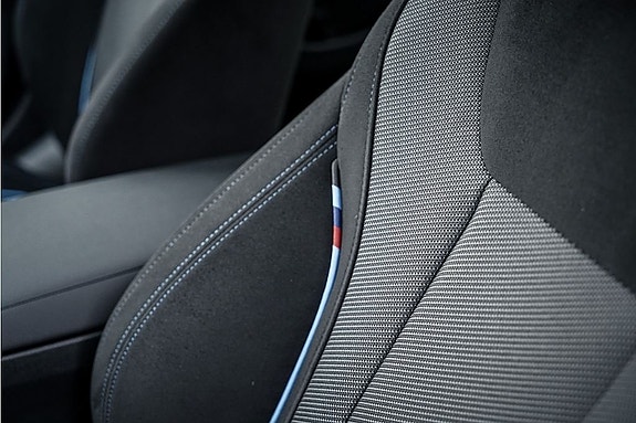 BMW 330e 12 of 24