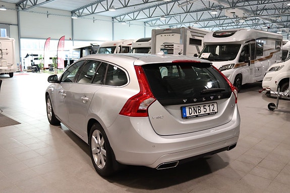 Volvo V60 3 of 5