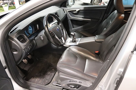 Volvo V60 6 of 9