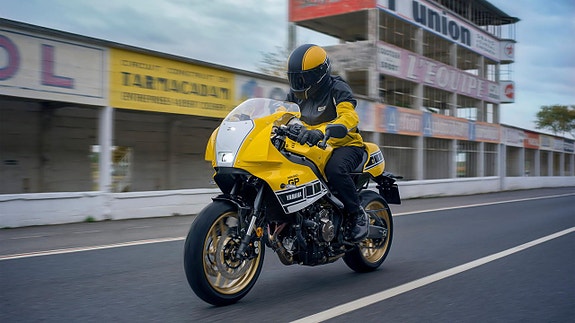 Yamaha XSR900 GP 4 of 7