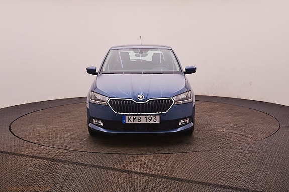 Skoda Fabia 2 of 9