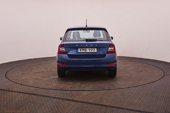 Skoda Fabia 3 of 9