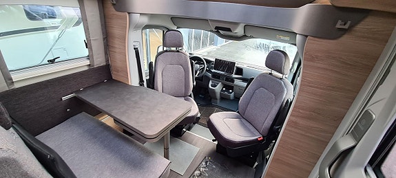 Knaus 650 MEG Van Ti Plus "4x4 + Alde" 5 of 9