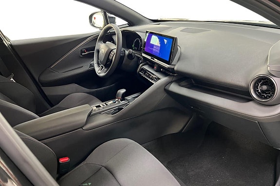 Toyota C-HR 11 of 12