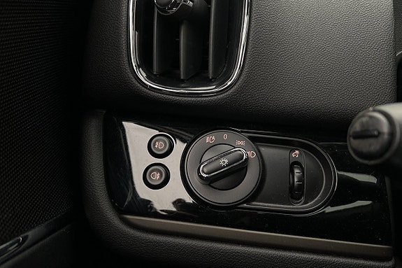 MINI Countryman Cooper SE 12 of 30