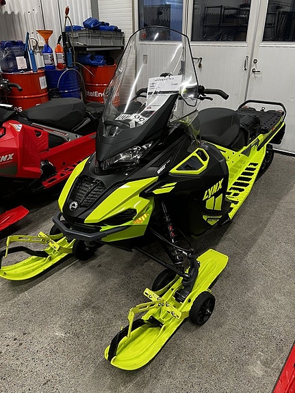 Lynx Xterrain Brutal 850 E-TEC