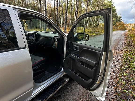 Chevrolet Silverado 1500 13 of 20