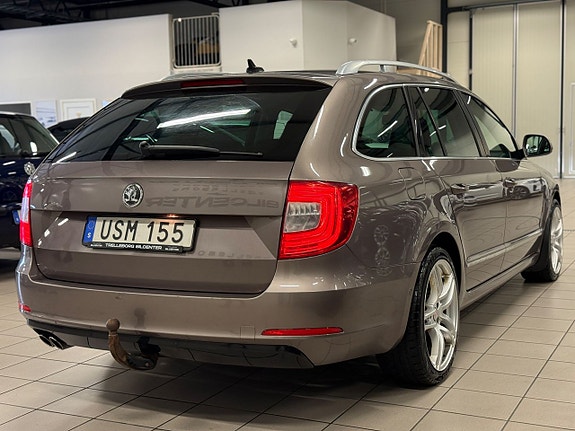 Skoda Superb 11 of 24