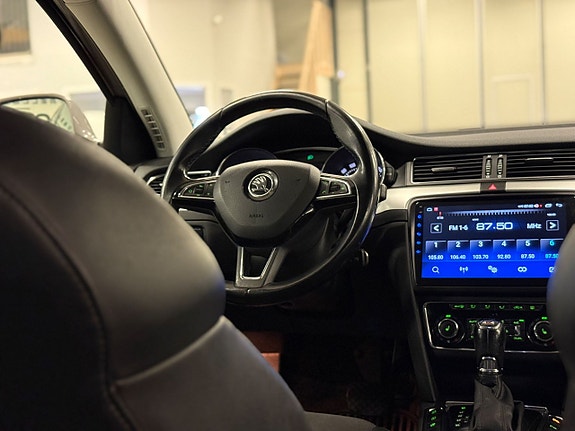 Skoda Superb 21 of 24