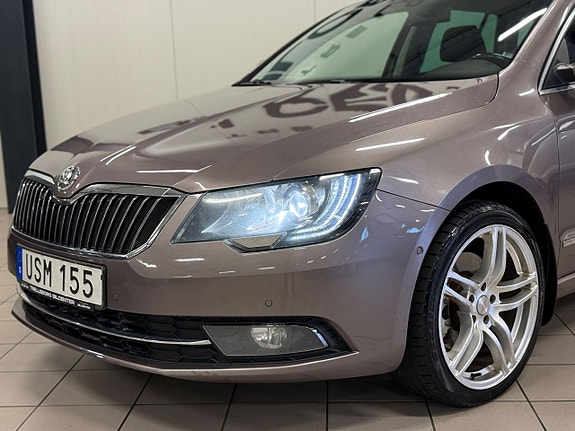 Skoda Superb 4 of 5
