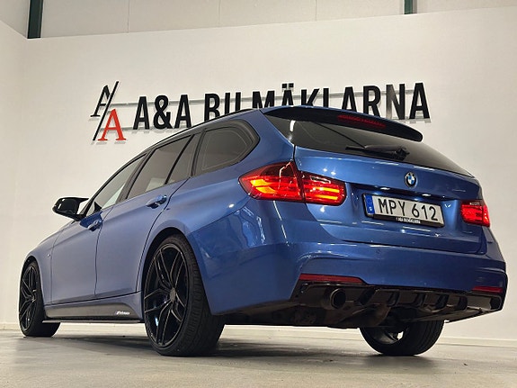 BMW 335d 3 of 5