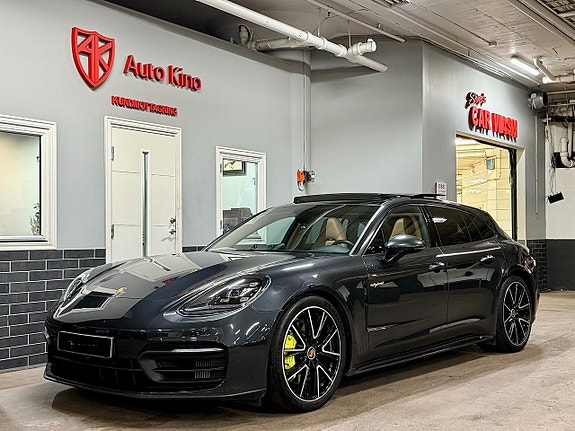 Porsche Panamera 4
