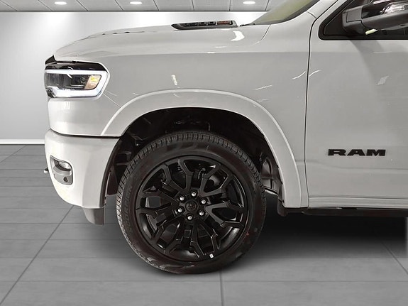 Dodge RAM 1500 19 of 24