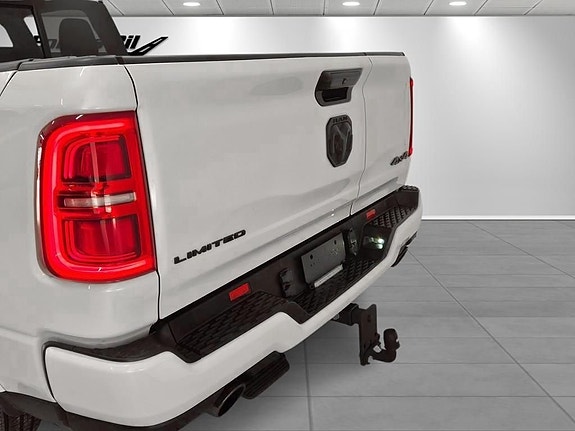 Dodge RAM 1500 23 of 24