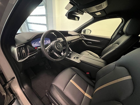Mazda CX-60 4 of 6