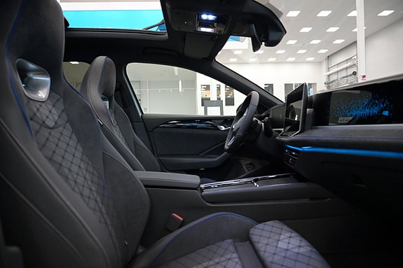 Volkswagen Passat 22 of 27