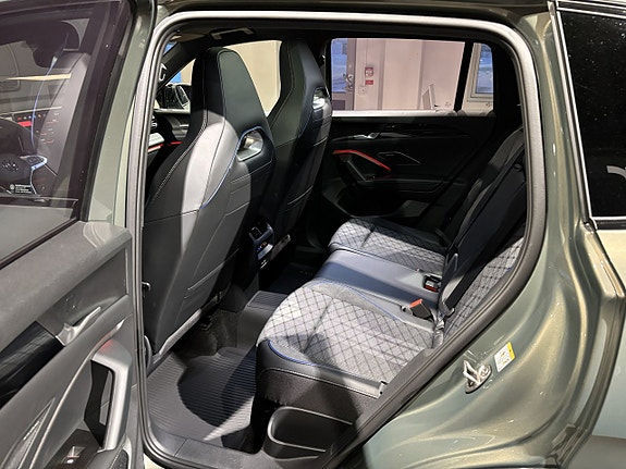 Volkswagen Tiguan 18 of 24