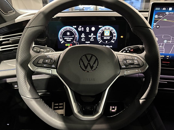 Volkswagen Tiguan 12 of 24