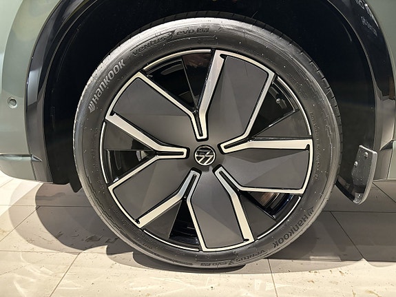 Volkswagen Tiguan 9 of 24