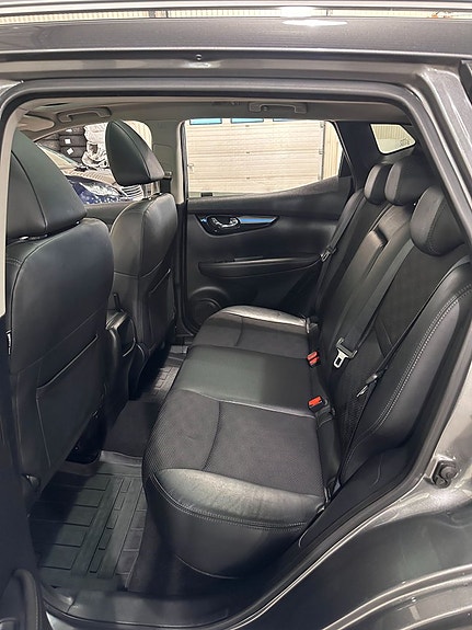 Nissan Qashqai 8 of 12