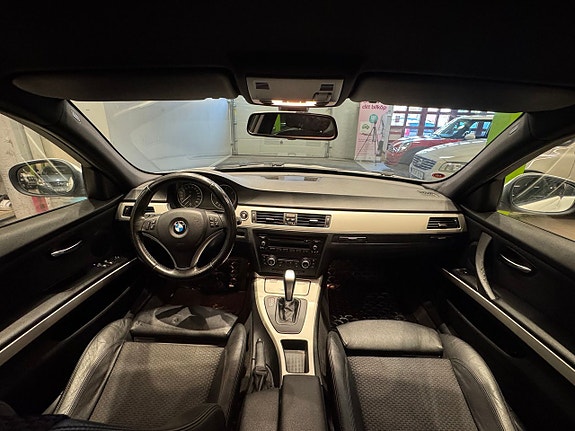 BMW 320 14 of 15