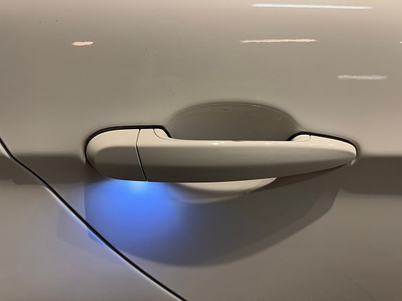 BMW 320 12 of 15