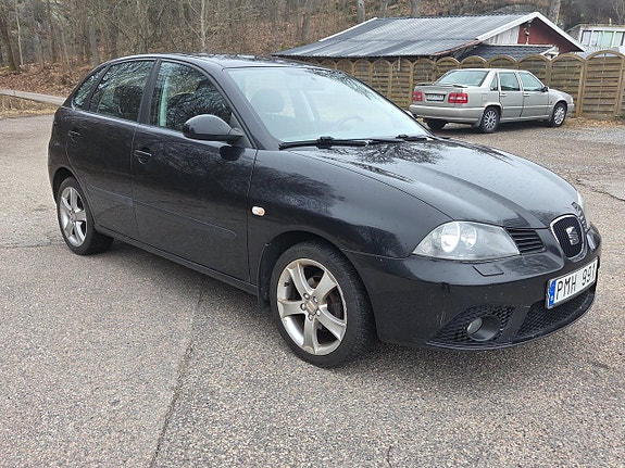 Seat Ibiza 3 of 5