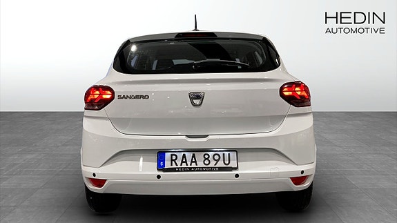 Dacia Sandero 5 of 5
