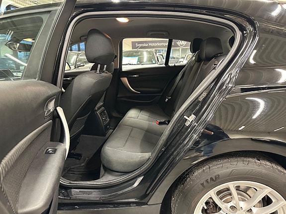 BMW 118i 6 of 14