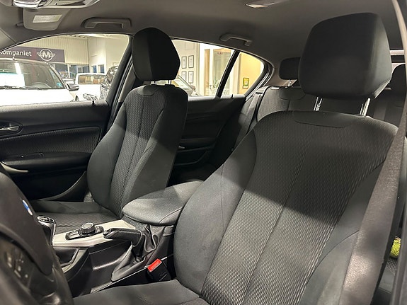 BMW 118i 10 of 14
