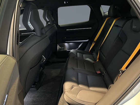 Polestar 3 7 of 10